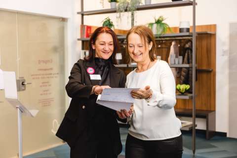 Persönliche Betreuung macht den Unterschied: Bei easylife wird der Therapieverlauf regelmäßig besprochen und individuell an den Alltag angepasst.